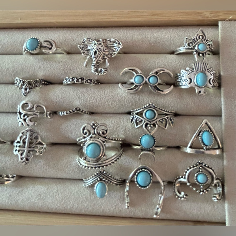 Women set of 4 boho rings with stone Size 8
